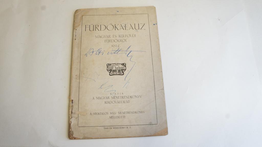 Fürdőkalauz ; Magyar Menetrendkönyv Kiadó 1925.
