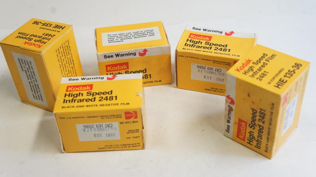 Kodak High Spedd Infrared 2481  135-36 film 5db.